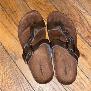 NWOT Women’s Sandals